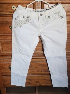 Miss Me White Ankle Crop Jeans with Embellished Pockets